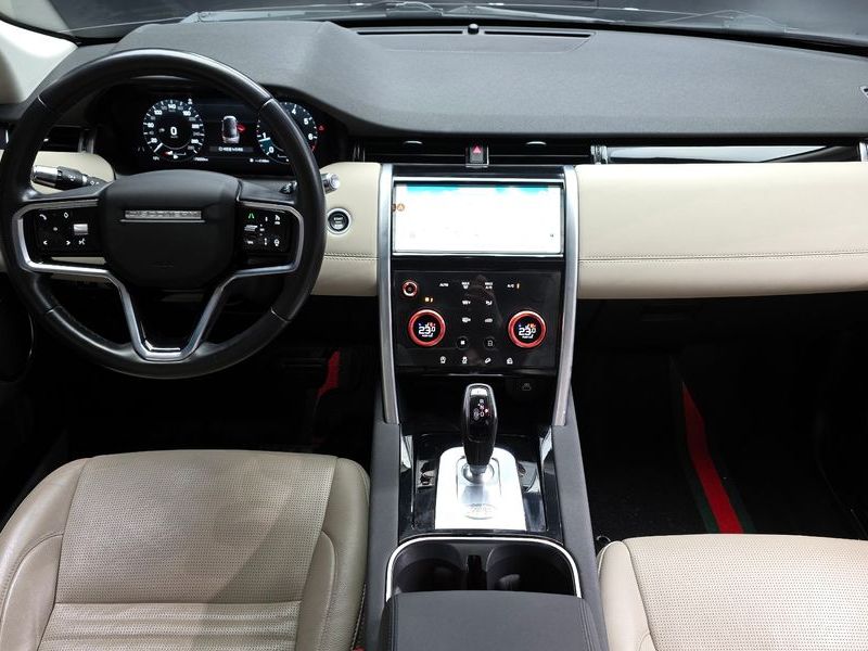 2022 Land Rover Discovery Sport P250 SE photo 7