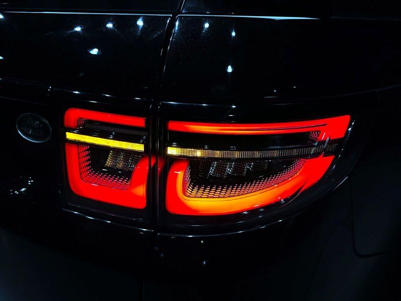 2022 Land Rover Discovery Sport P250 SE photo 23