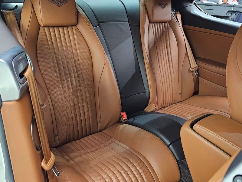 2016 Bentley Continental GT 4.0 GT photo 12