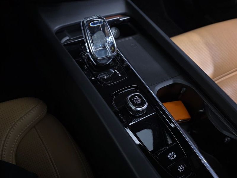 2022 Volvo S60 B5 Inscription photo 9