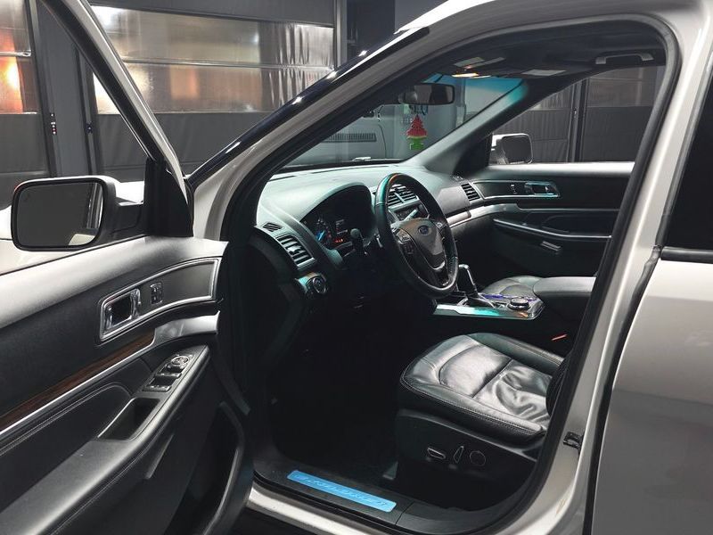 2017 Ford Explorer 2.3 Limited 4WD 5th photo 10