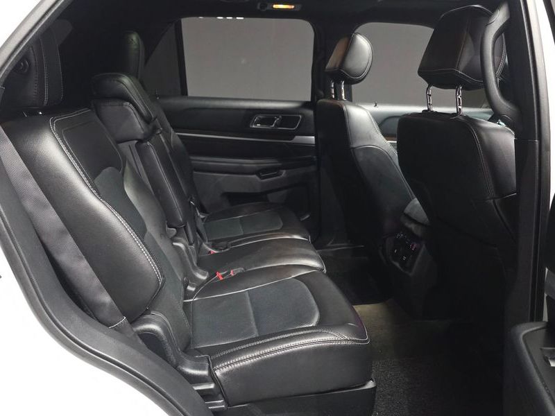 2017 Ford Explorer 2.3 Limited 4WD 5th photo 12