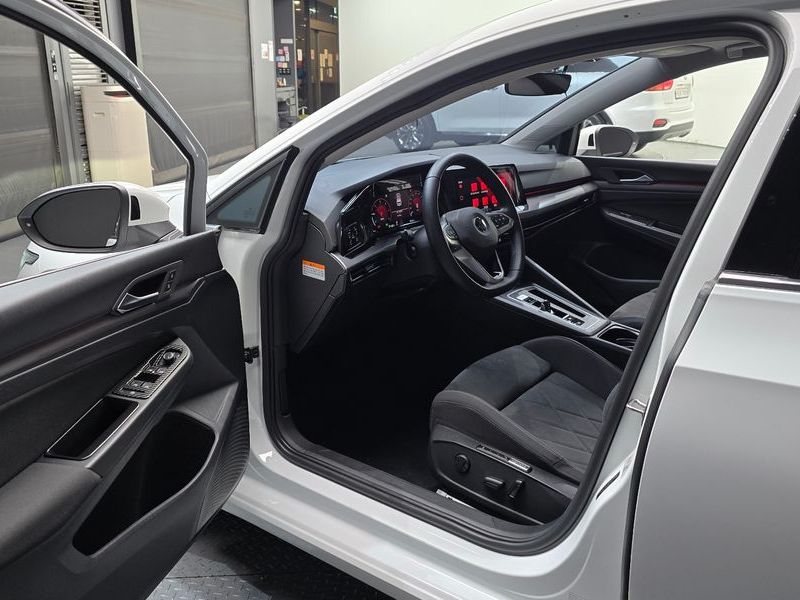 2022 Volkswagen Golf 2.0 TDI Prestige photo 10