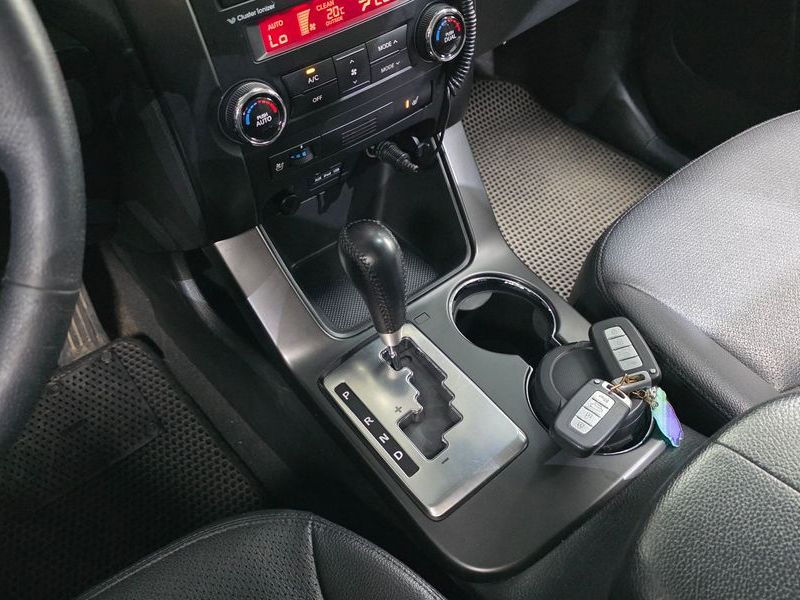 2012 Kia Sorento Diesel 2.0 2WD TLX High-Deluxe photo 9