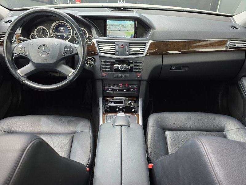 2013 Mercedes-Benz E-Class E200 CGI photo 7
