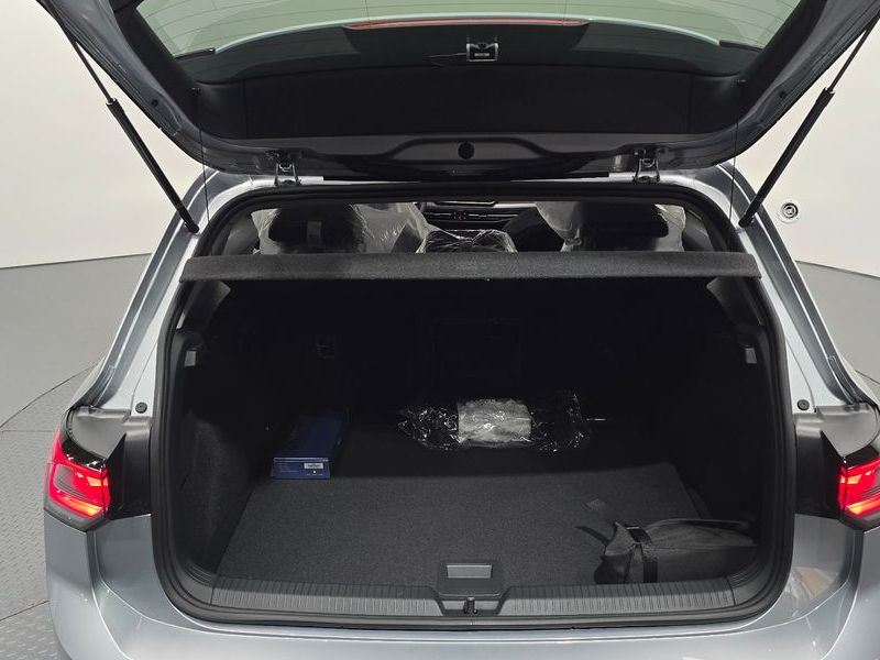 2026 Volkswagen Golf 2.0 TDI Prestige photo 20