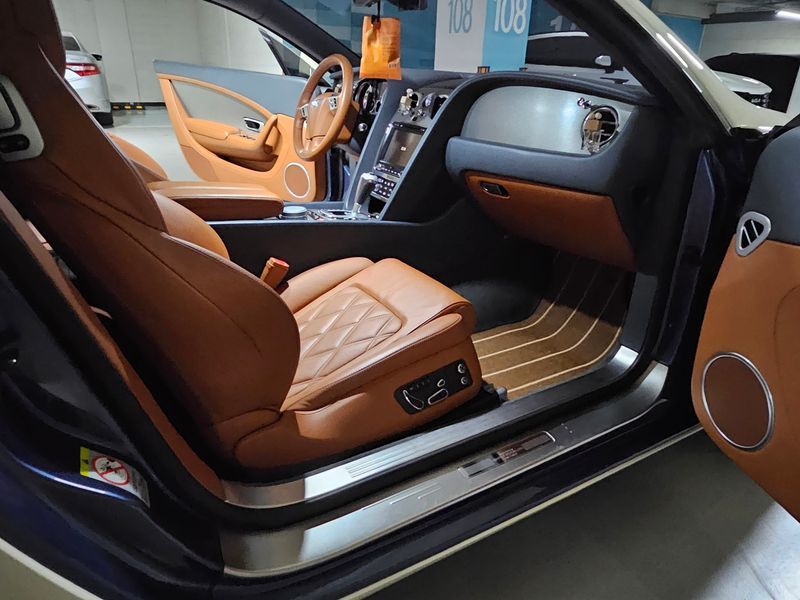 2013 Bentley Continental GT 6.0 GT photo 9