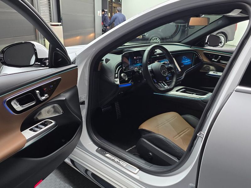 2025 Mercedes-Benz E-Class AMG E53e 4MATIC+ photo 10