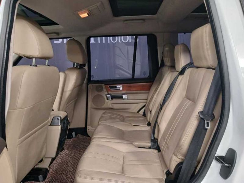 2013 Land Rover Discovery 3.0 SDV6 SE photo 8
