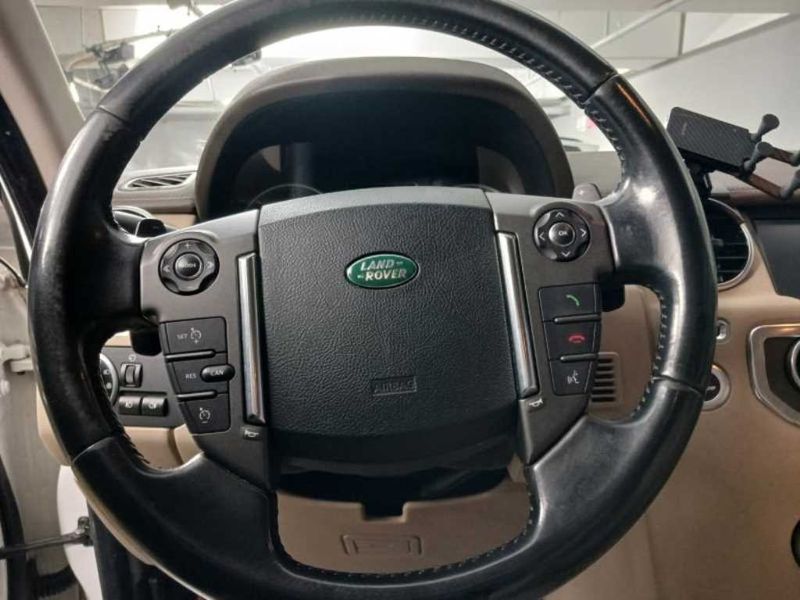 2013 Land Rover Discovery 3.0 SDV6 SE photo 11