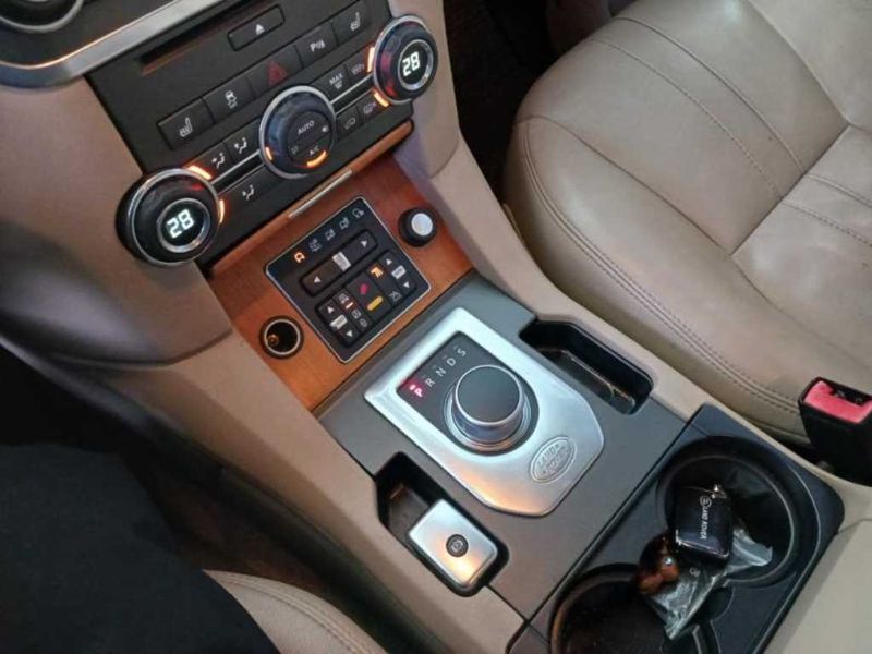 2013 Land Rover Discovery 3.0 SDV6 SE photo 15