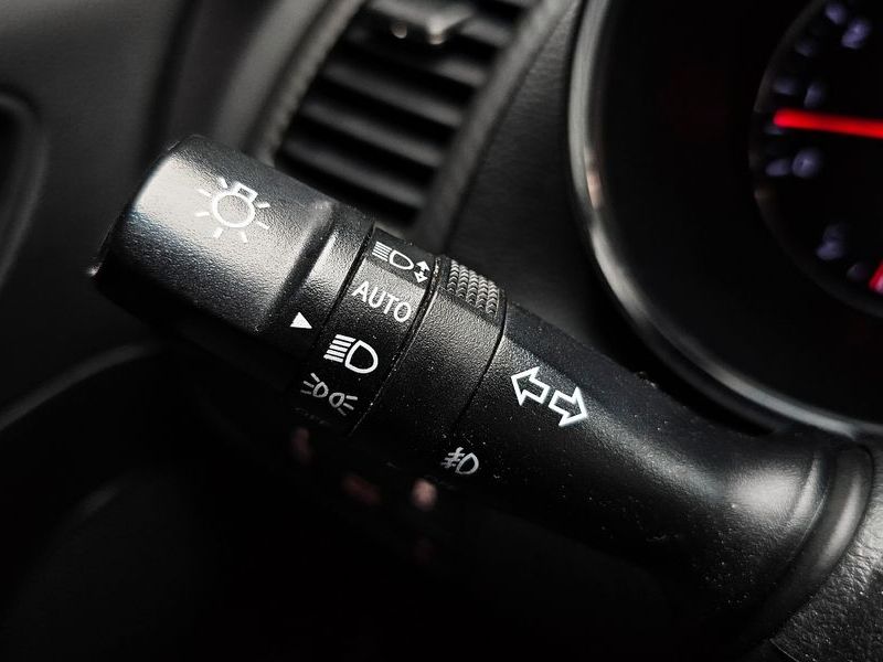 2013 Kia K3 Trendy photo 28