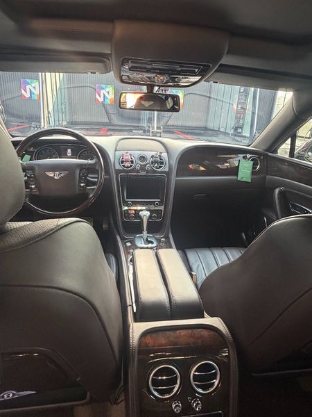 2014 Bentley Flying Spur 6.0 photo 10