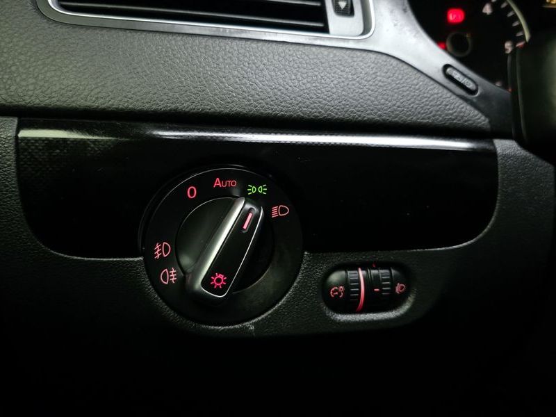 2014 Volkswagen Jetta 1.6 TDI Blue Motion 6th photo 18
