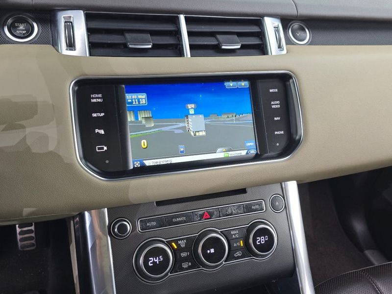 2014 Land Rover Range Rover Sport 3.0 SDV6 HSE Dynamic photo 14