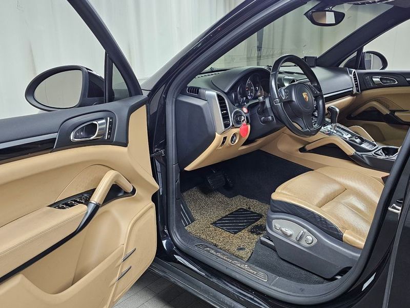 2014 Porsche Cayenne 3.0 Diesel Platium Edition 958 photo 10