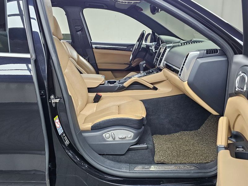 2014 Porsche Cayenne 3.0 Diesel Platium Edition 958 photo 11