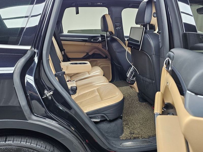 2014 Porsche Cayenne 3.0 Diesel Platium Edition 958 photo 12