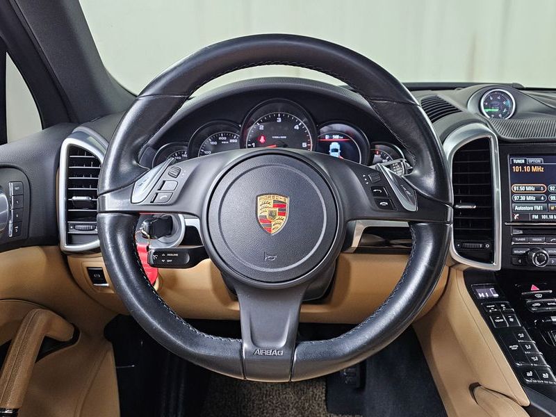2014 Porsche Cayenne 3.0 Diesel Platium Edition 958 photo 13