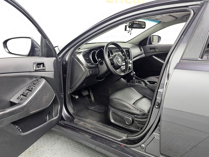 2014 Kia K5 LPI Luxury photo 10