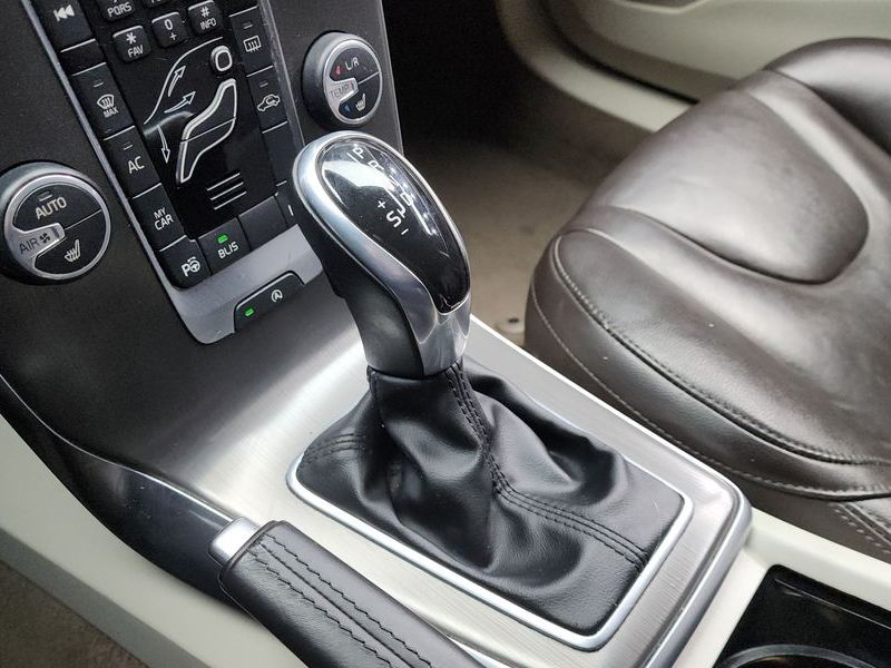 2015 Volvo V40 D2 2nd photo 9