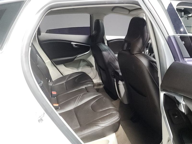 2015 Volvo V40 D2 2nd photo 12