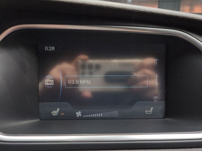 2015 Volvo V40 D2 2nd photo 14