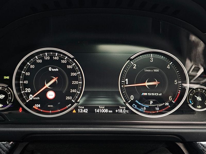 2015 BMW 5 Series 520d Luxury Plus photo 8