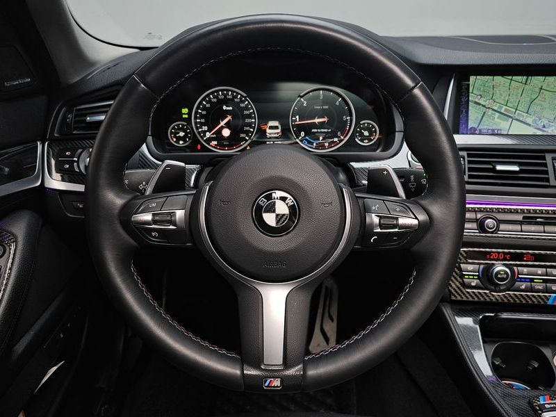 2015 BMW 5 Series 520d Luxury Plus photo 12