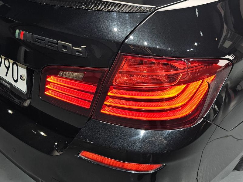 2015 BMW 5 Series 520d Luxury Plus photo 23