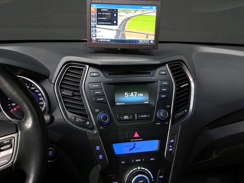 2015 Hyundai Santa Fe Diesel(e-VGT) 2.0 2WD Exclusive photo 14