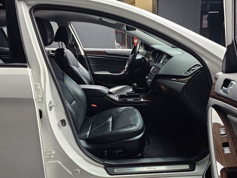 2015 Kia K7 2.4 GDI Prestige photo 10