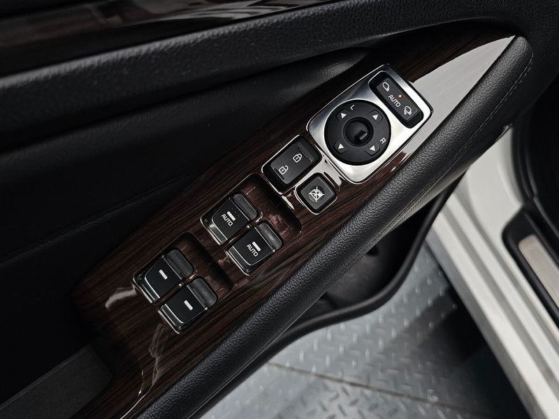 2015 Kia K7 2.4 GDI Prestige photo 16