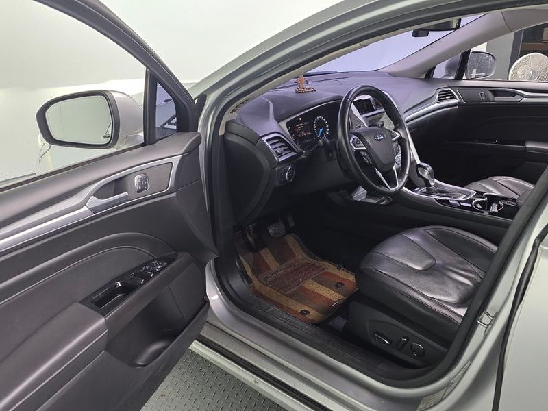 2015 Ford Mondeo 2.0 Trend photo 11