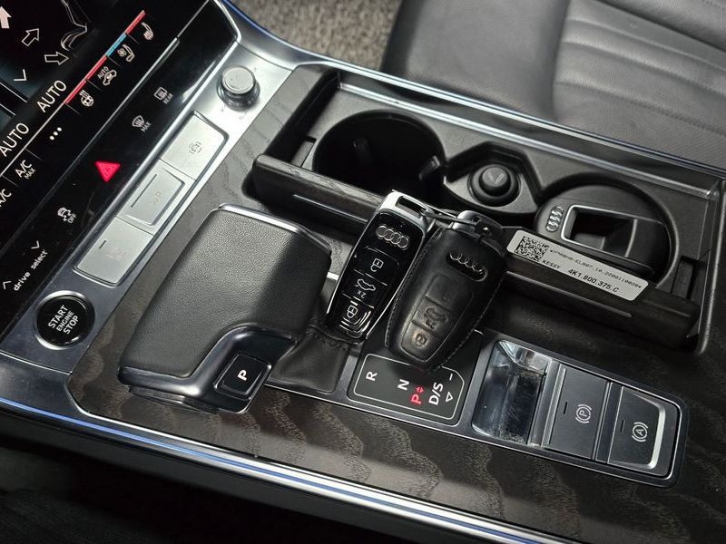 2023 Audi A6 45 TFSI Quattro Premium photo 9