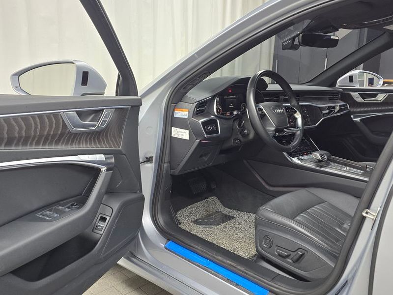 2023 Audi A6 45 TFSI Quattro Premium photo 10