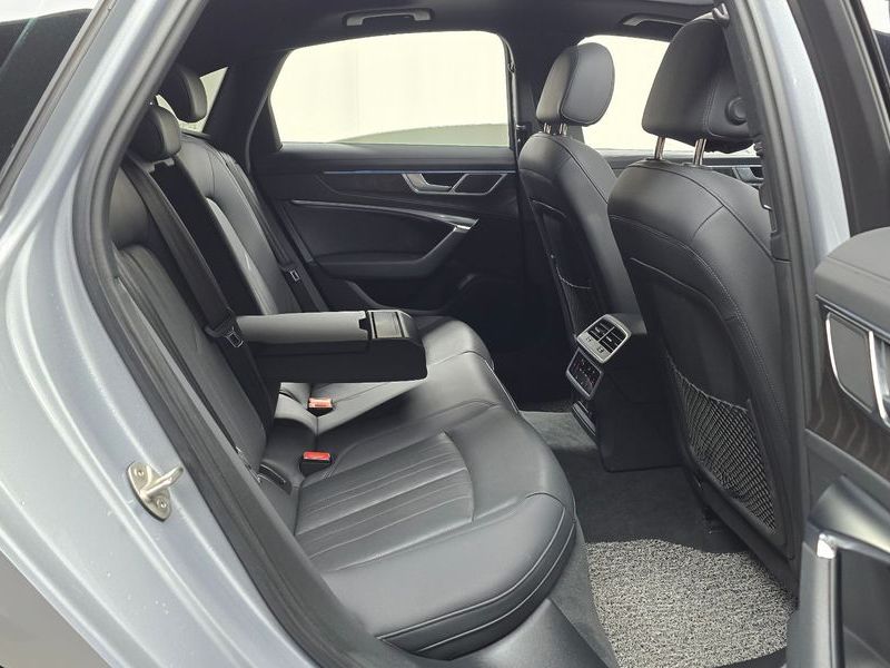 2023 Audi A6 45 TFSI Quattro Premium photo 12