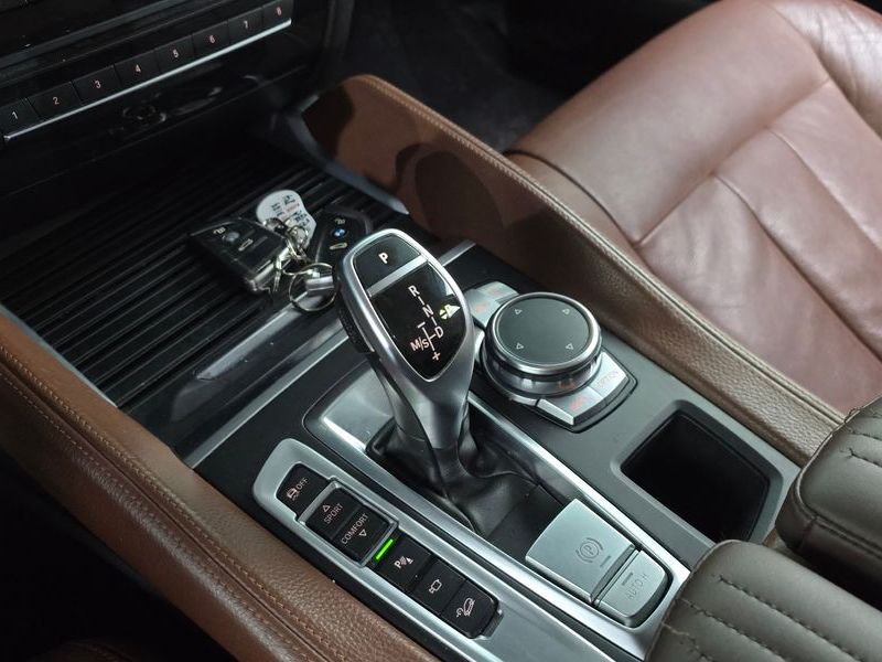 2016 BMW X6 xDrive 30d photo 9