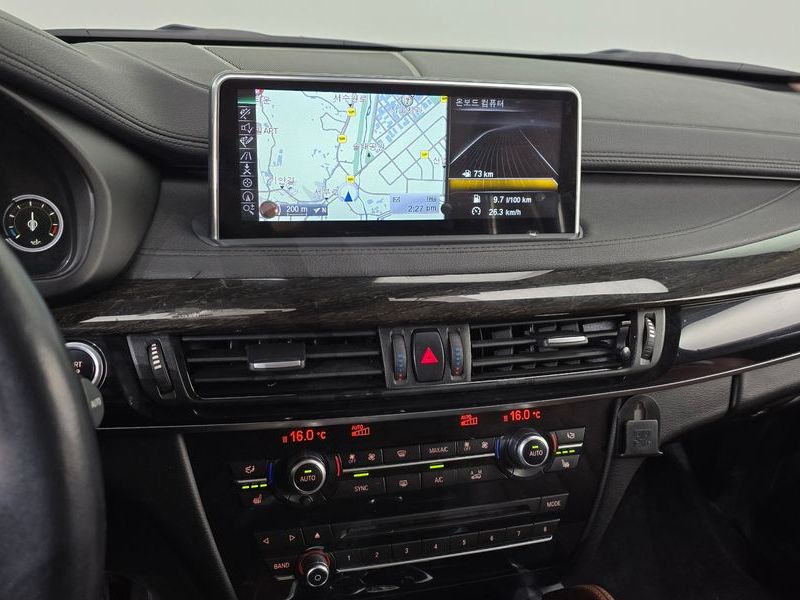 2016 BMW X6 xDrive 30d photo 14