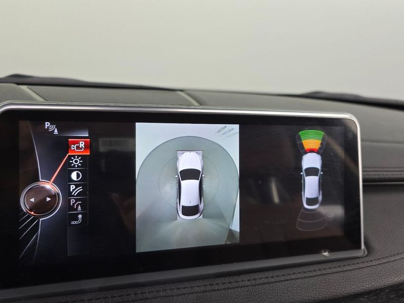 2016 BMW X6 xDrive 30d photo 15