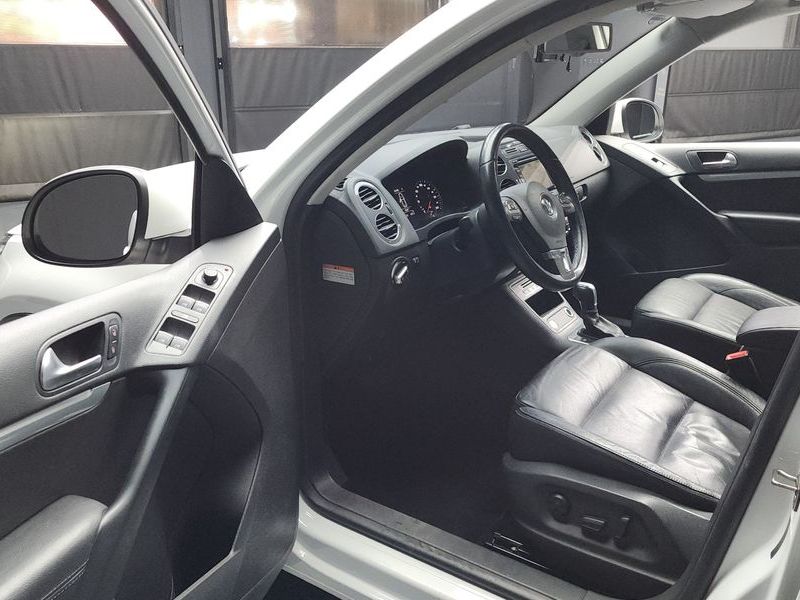 2016 Volkswagen Tiguan 2.0 TDI Premium 5N photo 10