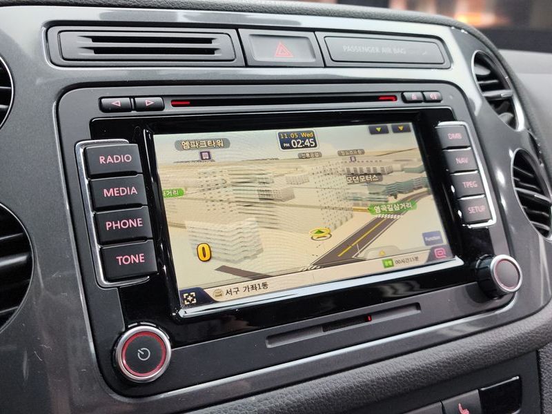 2016 Volkswagen Tiguan 2.0 TDI Premium 5N photo 14