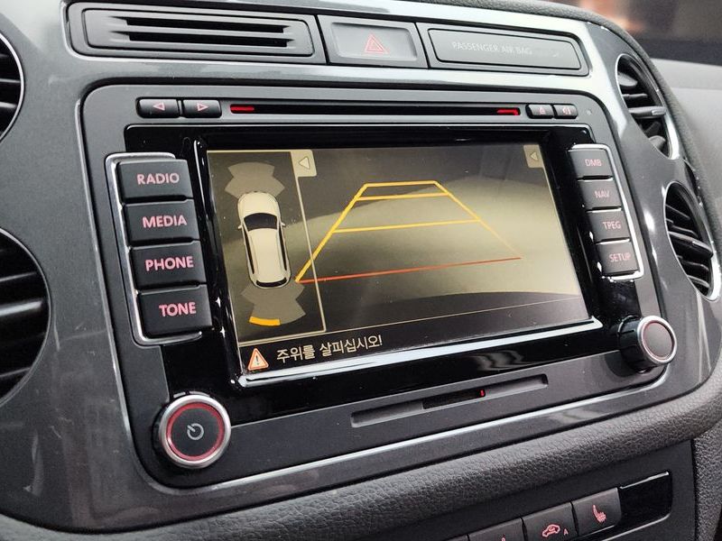 2016 Volkswagen Tiguan 2.0 TDI Premium 5N photo 15
