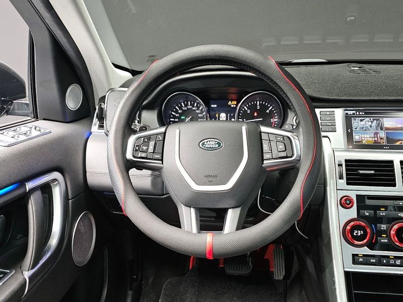 2016 Land Rover Discovery Sport 2.0 TD4 SE photo 13