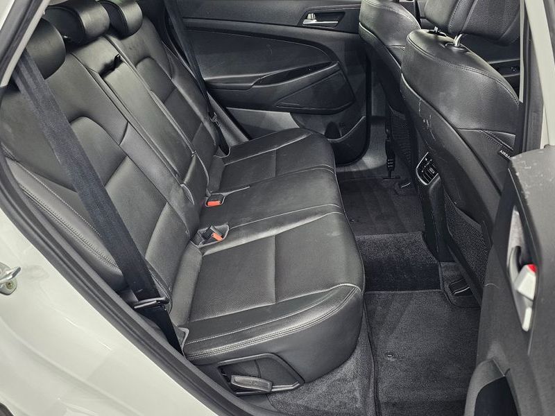 2016 Hyundai Tucson Diesel 1.7 2WD Modern photo 12