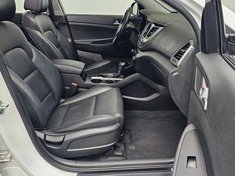 2016 Hyundai Tucson Diesel 1.7 2WD Modern photo 26