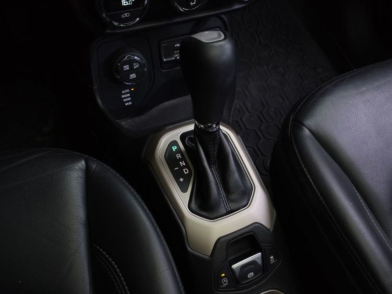 2016 Jeep Renegade 2.0 Diesel Longitude AWD photo 9