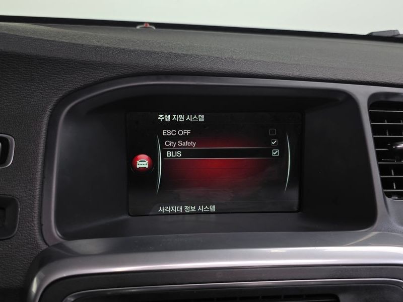 2017 Volvo V60 D3 1st photo 16