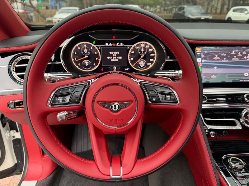 2022 Bentley Flying Spur 4.0 photo 12
