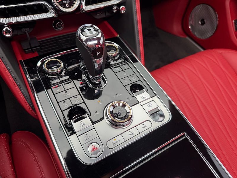 2022 Bentley Flying Spur 4.0 photo 15